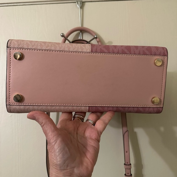 Michael Kors Two Toned Bag Pre Owned RARE - Picture 6 of 16
